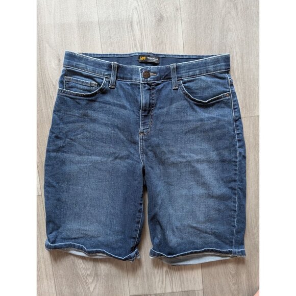 Lee Regular Fit Mid Rise Denim Shorts Size 10 Medium Blue - Picture 1 of 4
